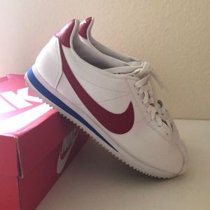 Nike Cortez size 9.5